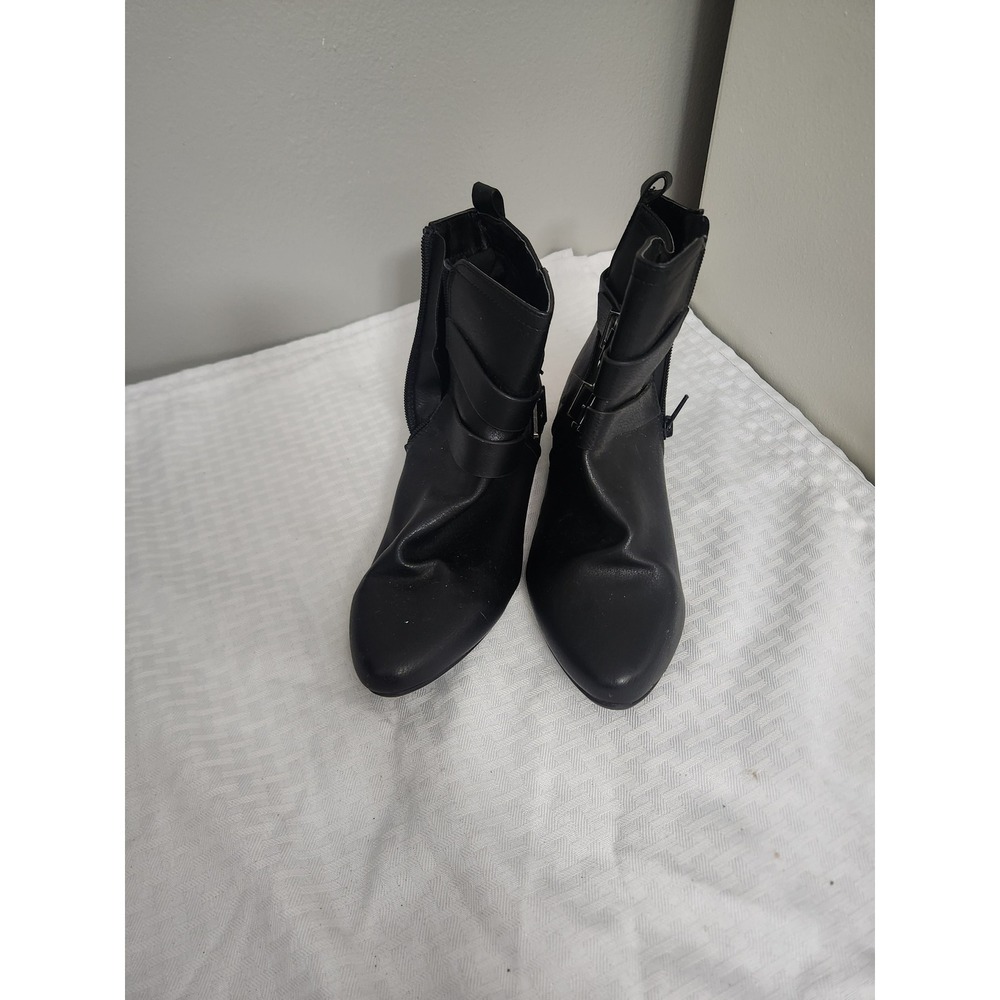 Unrated Womens Black Buckle Ankle Boots Side Zip Low Block Heel Size 7M